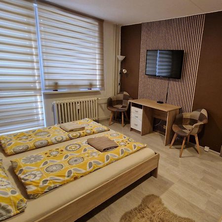 Apartman Valentina Злин Экстерьер фото